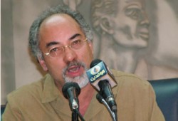 رميح : الإعلام المعادي لحماس شريك في العدوان الصهيوني