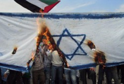 العدو الصهيوني يوقع خطاب نوايا جديد لتصدير الغاز إلى مصر