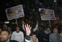 مسيرة ليلية بسرس الليان تدعو لانتفاضة شعبية في 3 يوليو