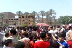 إنضمام اﻵﻻف لمسيرة عزبة النخل والمطالبة باعدام السفاح