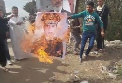 أهداف سويف في الجارديان: نجاح السفاح جولة والثورة باقية