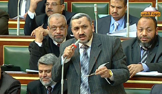 الانقلاب يعتقل البرلماني محمد شاكر الديب من منزلة ببني سويف