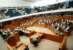 البرلمان الكويتي يبت في "استقالات النواب" الخميس المقبل