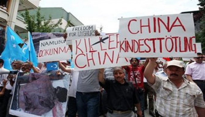 "النيويورك تايمز" تبرز قمع الصين للمسلمين الأويجور