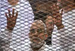 تأجيل المحاكمة الهزلية للمرشد العام ورموز مصر لجلسة 15 مايو