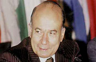 صحيفة صهيونية تشيد بدور "يوسف والي" وتنصح السفاح