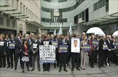 الجارديان: تضامن عالمي واسع مع صحفيي "الجزيرة"