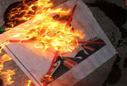 "النيويورك تايمز" ترصد الانفصام في شخصية السيسي