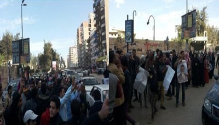 مسيرة حاشدة لشباب المنصورة تحيي صمود الرئيس