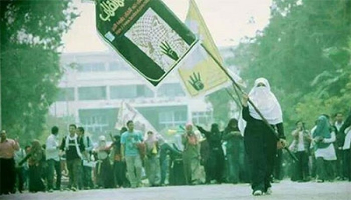 اﻷسوشيتد برس: الانقلاب يبحث عن مخرج بعد تصاعد الرفض الشعبي له