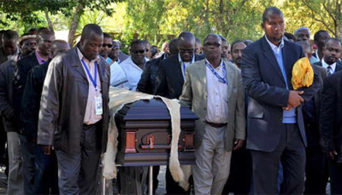 بدء مراسم تشييع نيلسون مانديلا