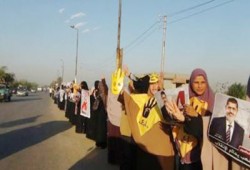 بث مباشر.. سلاسل بشرية لأهالي قرية الرئيس على طريق ههيا الزقازيق