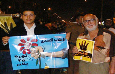 النيويورك تايمز: دستور العسكر يقضي على مكاسب ثورة 25 يناير