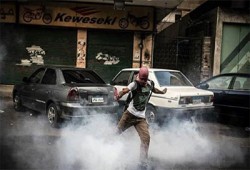 اﻷسوشيتد برس: المظاهرات الرافضة للانقلاب مستمرة مع القمع الشديد