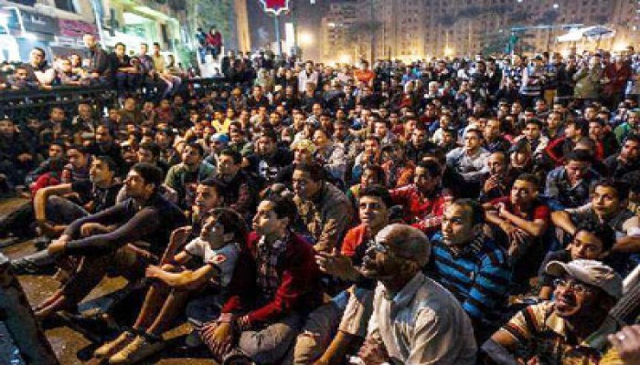 صحيفة أمريكية: مظاهرات "محمد محمود" كشفت حقيقة بعض القوى الثورية