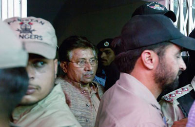 حكومة باكستان تتهم قائد انقلاب 1999م بالخيانة العظمى