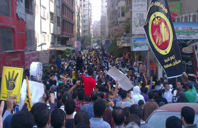 مظاهرة الهرم تغير مسارها ومئات الآلاف يجددون بيعتهم للرئيس