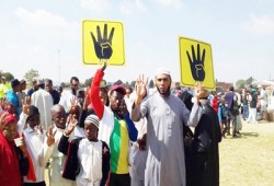 بث مباشر.. مسيرة بجنوب إفريقيا ضد العسكر ومجازره الدموية