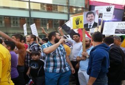 بث مباشر لوقفة مصريي النمسا ضد حكم العسكر