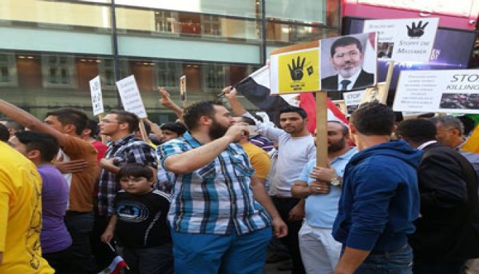 بث مباشر لوقفة مصريي النمسا ضد حكم العسكر