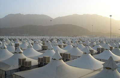 اليوم.. ضيوف الرحمن يبدءون مناسك الحج