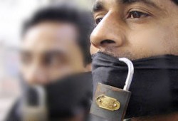 إذاعة "إن بي آر": الصحفيون يواجهون ضغوطًا غير مسبوقة منذ انقلاب 3 يوليو