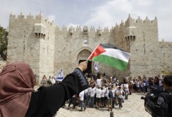 صهاينة يقتحمون "الأقصى" وتحذيرات من انهيار وشيك للمسجد