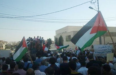 اعتصام أمام السفارة المصرية في عمان احتجاجًا على مجزرة "الميادين"