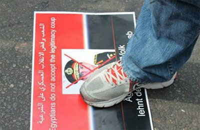 إندونيسيون في مصر يطالبون حكومتهم بإجلائهم بسبب الانقلاب