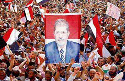 هويدي تاجر الفاكهة يضرب عن العمل حتى يعود الرئيس