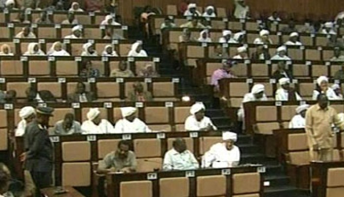 البرلمان السوداني يطالب بإدانة دولية لممارسات التمرد بدارفور