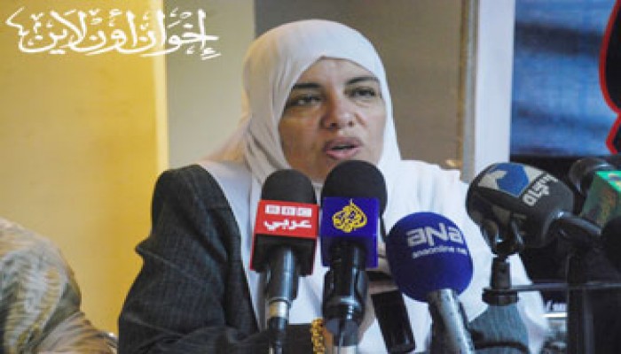 الجرف لـ"شهيدات الشرعية": دماؤكن الطاهرة وقود لتحرير الوطن من براثن الانقلابين