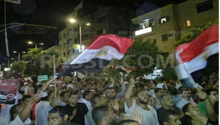 عشرات الآلاف في مسيرة بالأقصر للمطالبة بعودة الرئيس مرسي