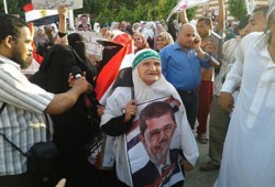 د. عاطف عبد الرشيد: مرسي سيعود رغم أنف الجميع