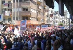 مئات الآلاف في مسيرة بدمياط تأييدًا للرئيس مرسي