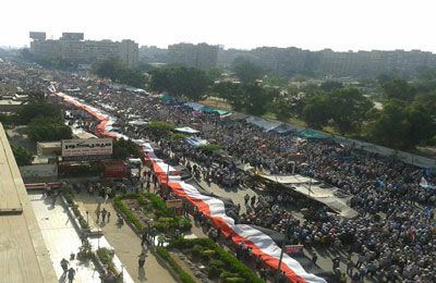 مسيرة من معتصمي التحرير تنضم لمؤيدي الرئيس بـ"رابعة العدوية"