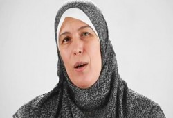 أميمة كامل: الحل الوحيد للأزمة في انتخابات برلمانية مبكرة