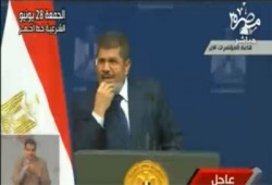 الرئيس مرسي: أزمة الوقود مفتعلة يقف وراءها شبكة من الفساد