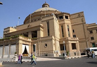 جامعة القاهرة تكرم محمد عناني لفوزه بـ"خادم الحرمين للترجمة"