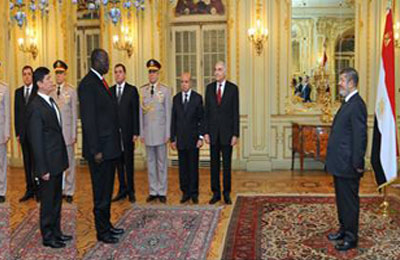 الرئيس مرسي: الأمن والسلام ثوابت سياسة مصر الخارجية