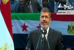 الرئيس مرسي في مؤتمر الأمة: قررنا قطع العلاقات مع سوريا