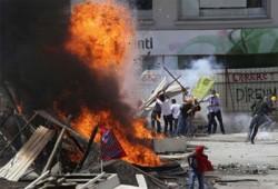 المعارضة التركية ترفض الاحتكام للشعب حول مصير منتزه "جيزيه"