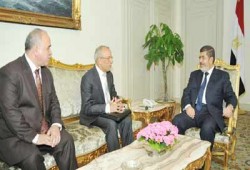 الرئيس مرسي يوجه بإزالة كافة المعوقات أمام التنمية الشاملة بسيناء