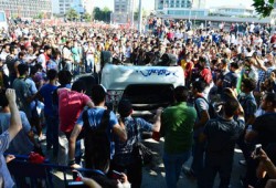 قنصلية مصر بإسطنبول تتابع حالة مواطن أصيب في اشتباكات