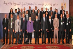 الرئيس مرسي: المجتمع المدني شريك الدولة لتحقيق التنمية