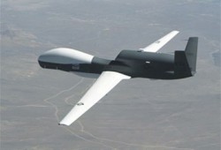 مقتل وإصابة 8 على الأقل في غارة لطائرة أمريكية بلا طيار على باكستان