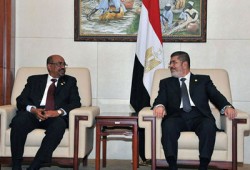 صحف الخرطوم تُبرز لقاء مرسي والبشير على هامش القمة الإفريقية