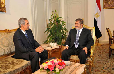 الرئيس مرسي يطالب الجيزواي بالسعي لتحقيق الأمن الغذائي لمصر