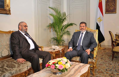 الرئيس مرسي يطالب هدارة بوضع خطة للاكتفاء الذاتي بتروليًّا