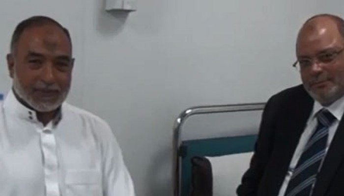 الأمين العام للحرية والعدالة يزور مصطفى محمد للاطمئنان على صحته